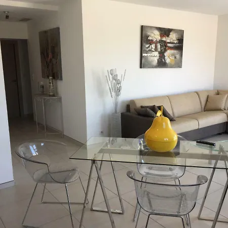 2 Chambres 6 Couchages