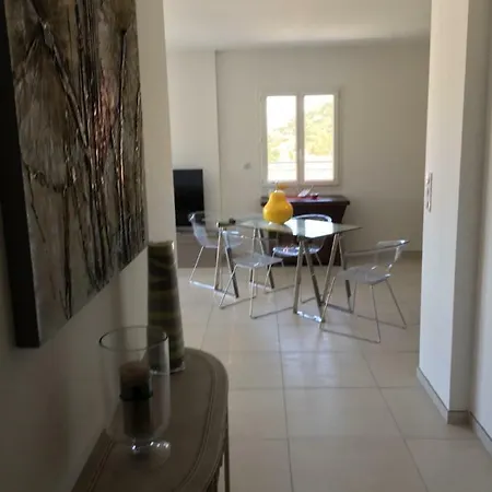 2 Chambres 6 Couchages