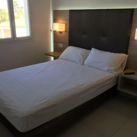 2 Chambres 6 Couchages *